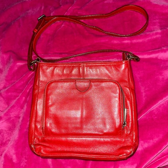 Red shoulder Bag - Picture 2 of 7